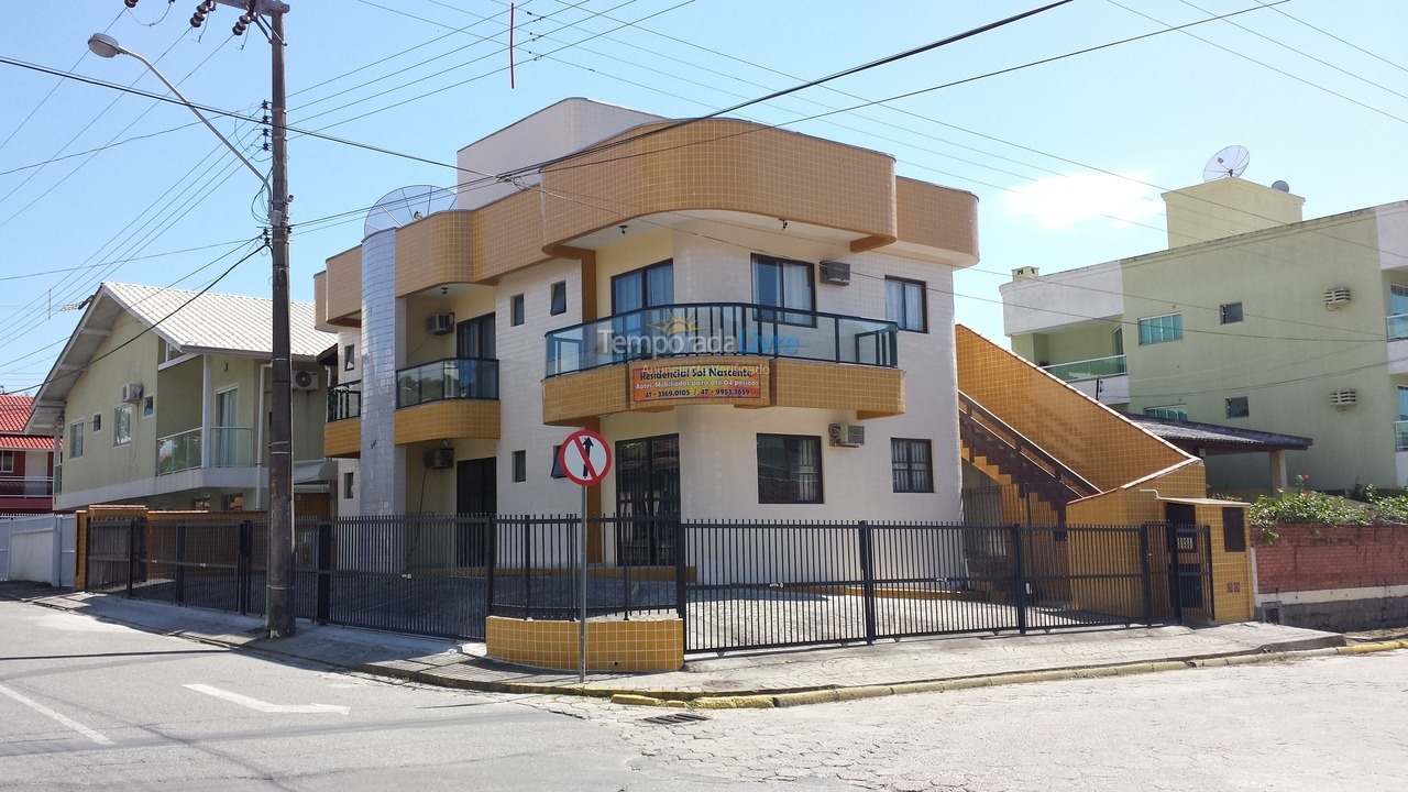 Apartamento para aluguel de temporada em Bombinhas (Praia de Bombinhas)