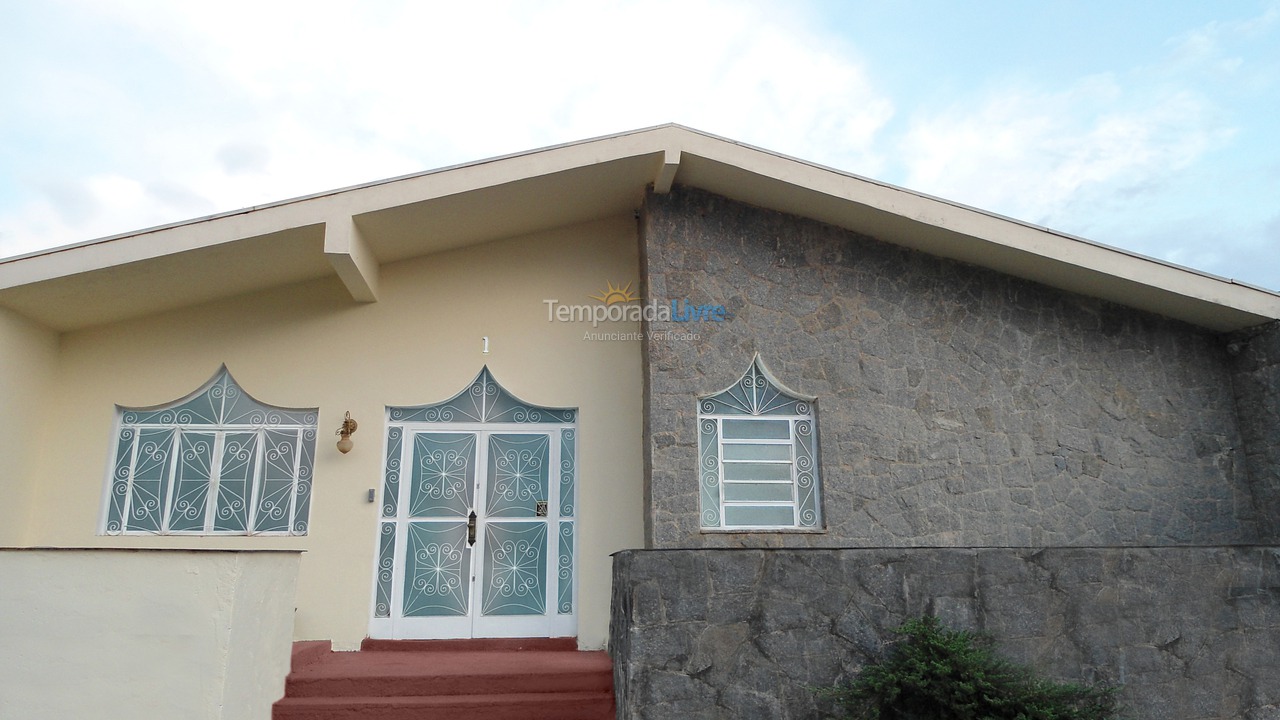 Casa para alquiler de vacaciones em Poços de Caldas (Estância Poços de Caldas)