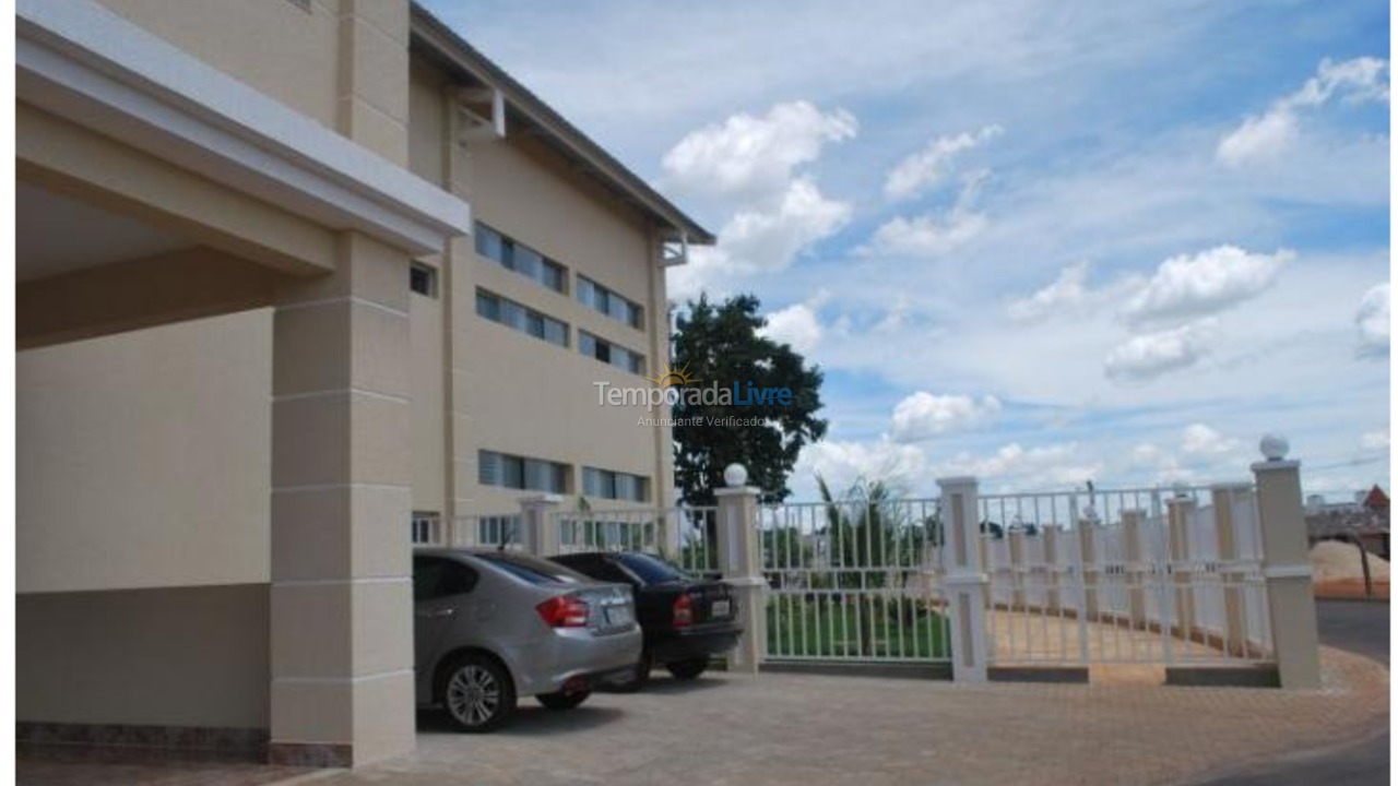 Apartamento para aluguel de temporada em Caldas Novas (Solar de Caldas)