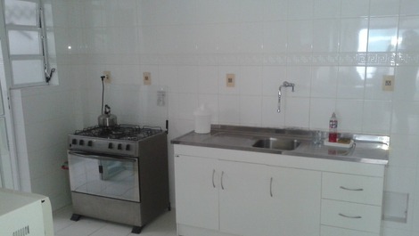 EXCELENTE APARTAMENTO COM VISTA PARA O MAR NOS INGLESES