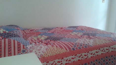 EXCELENTE APARTAMENTO COM VISTA PARA O MAR NOS INGLESES