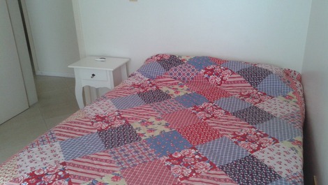 EXCELENTE APARTAMENTO COM VISTA PARA O MAR NOS INGLESES