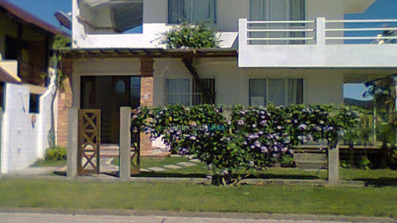 Casa para aluguel de temporada em Bombinhas (Canto Grande)