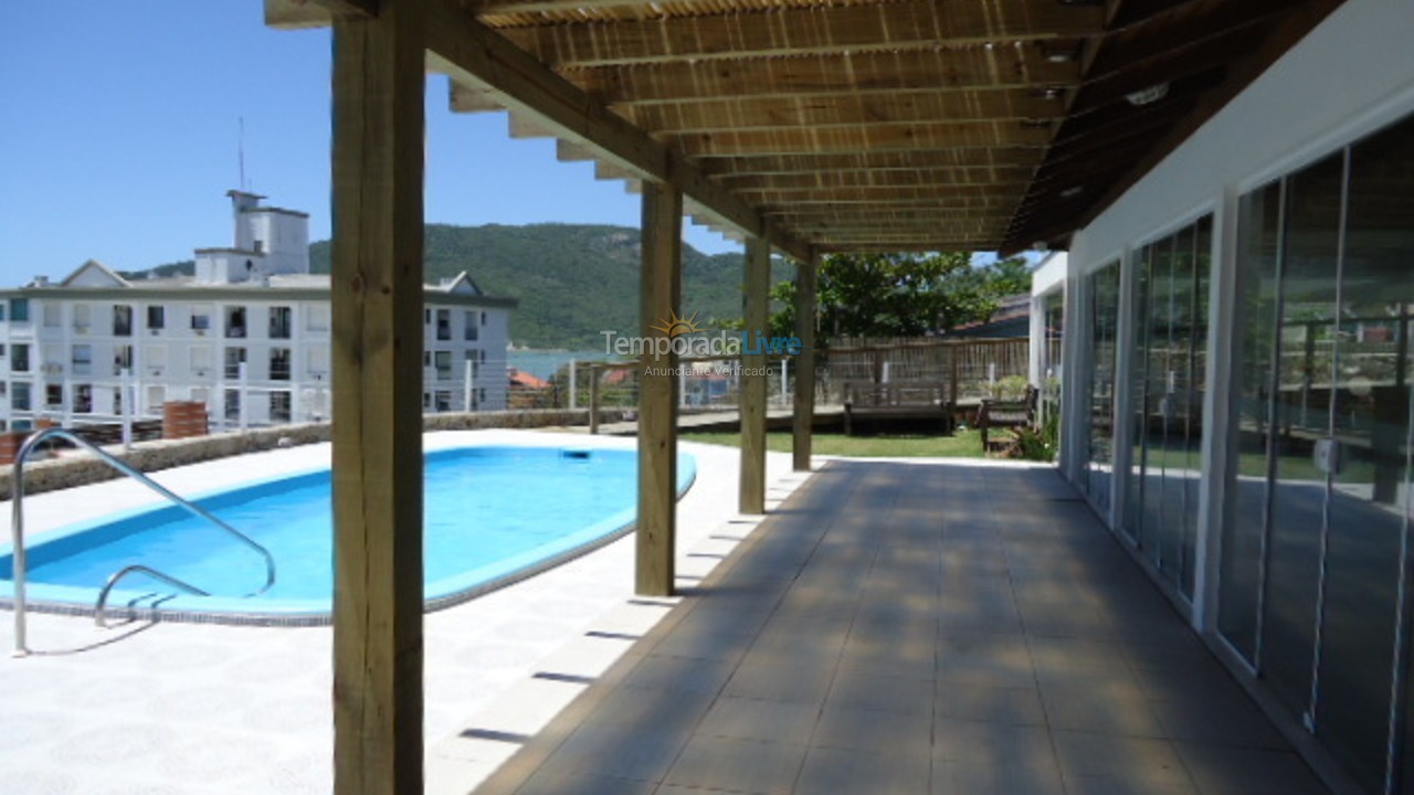 Casa para aluguel de temporada em Florianopolis (Praia dos Ingleses)
