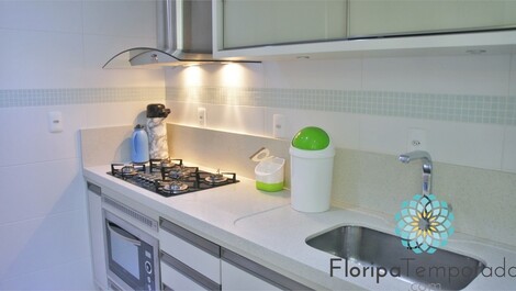 No Centrinho de Ingleses! Cobertura alto padrão com piscina privativa!