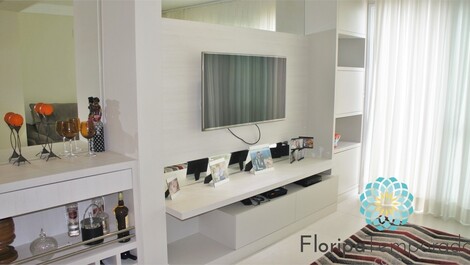 No Centrinho de Ingleses! Cobertura alto padrão com piscina privativa!