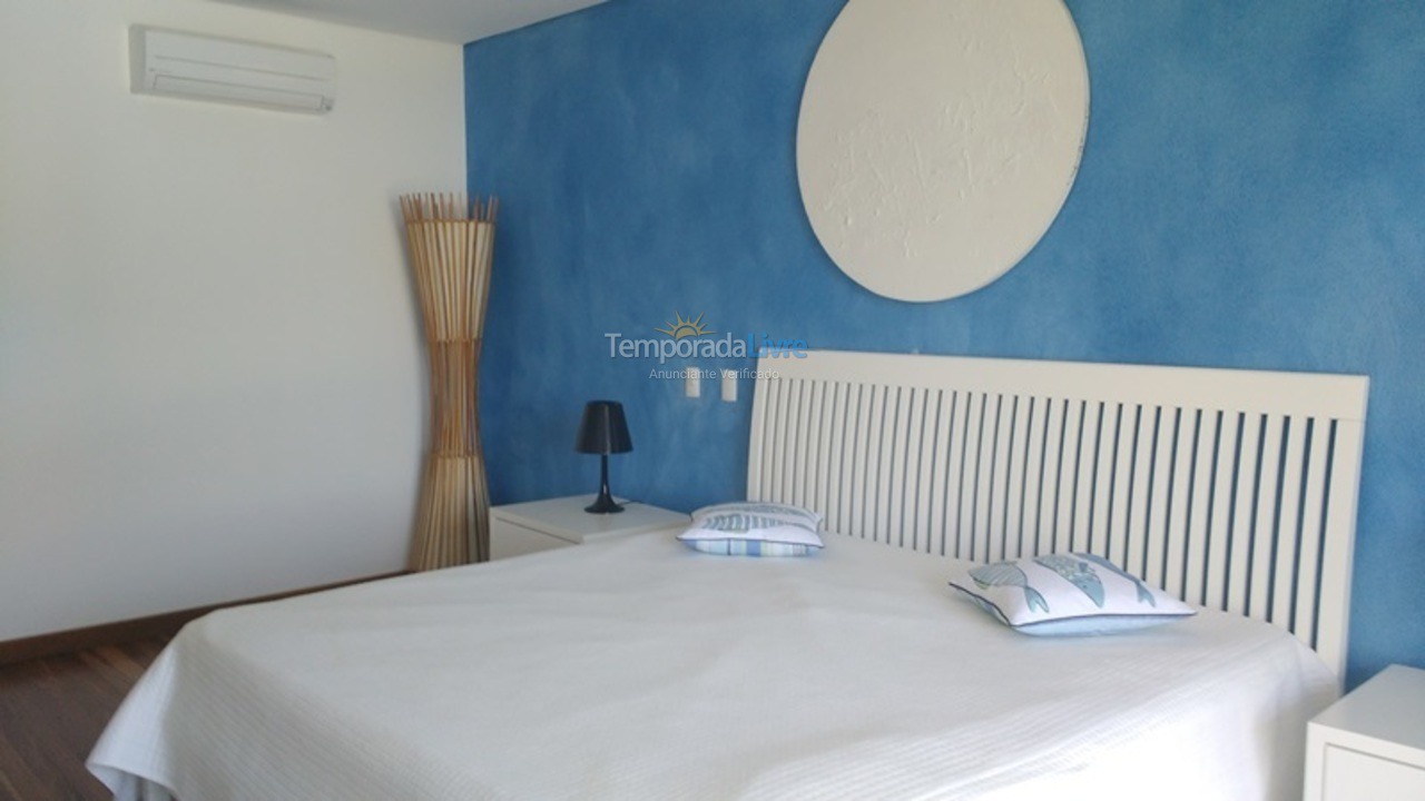 Casa para aluguel de temporada em São Sebastião (Praia da Baleia)