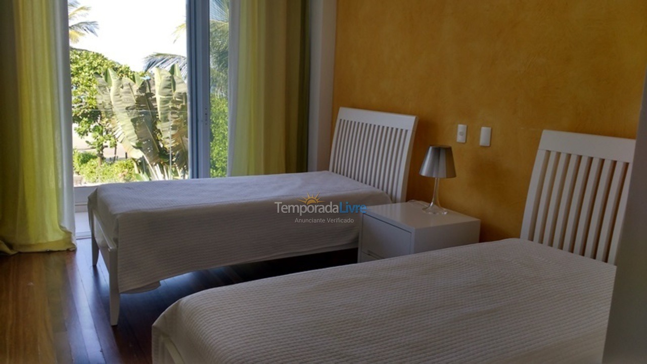 Casa para aluguel de temporada em São Sebastião (Praia da Baleia)