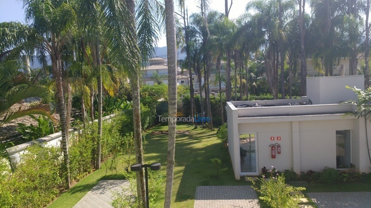 Casa para aluguel de temporada em São Sebastião (Praia da Baleia)