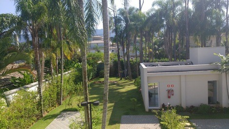 CASA FRENTE AO MAR NA PRAIA DA BALEIA