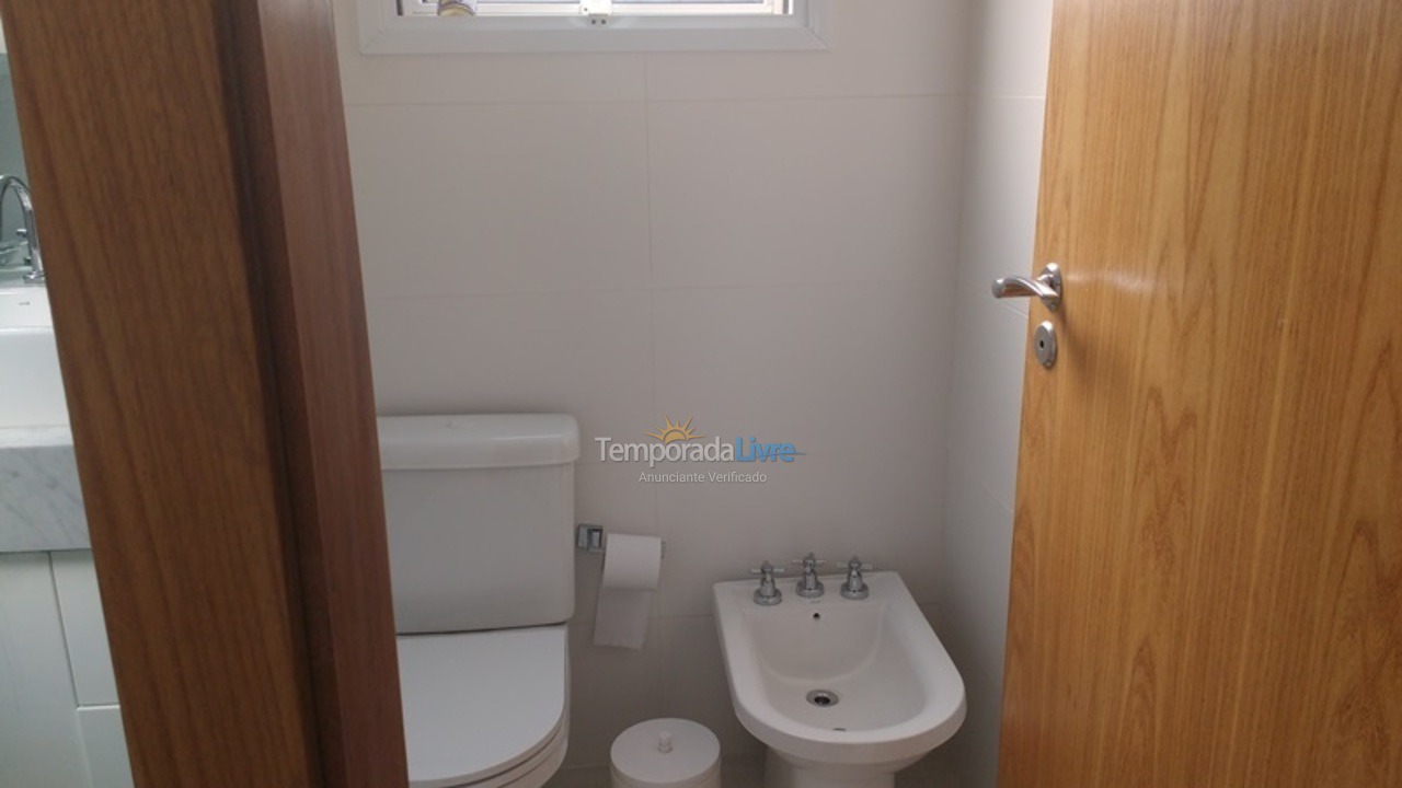 Casa para aluguel de temporada em São Sebastião (Praia da Baleia)