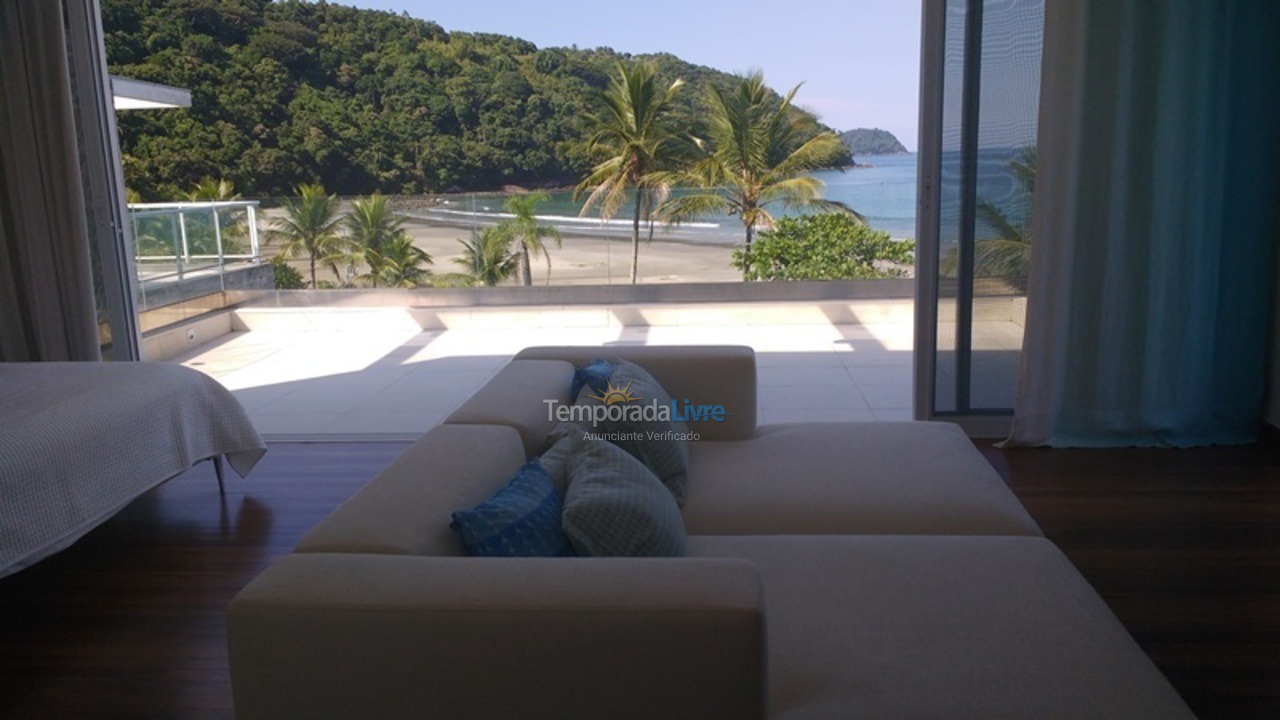 Casa para aluguel de temporada em São Sebastião (Praia da Baleia)