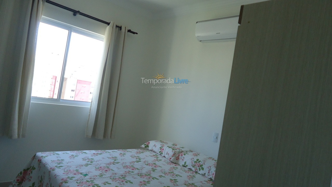 Apartment for vacation rental in Itapema (Meia Praia)