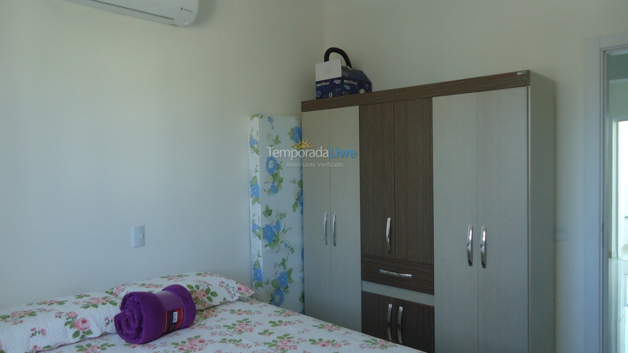 Apartment for vacation rental in Itapema (Meia Praia)