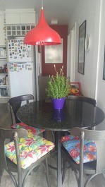 ALQUILO COBERTURA EN PLAYA HERMOSA EN INGLÉS, EN FRENTE DE LA PLAYA.