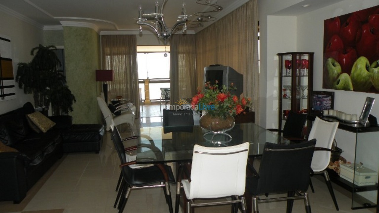 Apartment for vacation rental in Itapema (Centro)