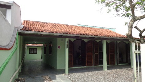 HOUSE 200M FROM THE SEA, SUITE WITH AC, CISTERNA, WI-FI, CLOSE TO THE SEA