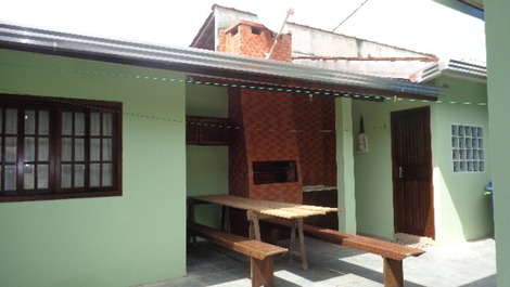 HOUSE 200M FROM THE SEA, SUITE WITH AC, CISTERNA, WI-FI, CLOSE TO THE SEA