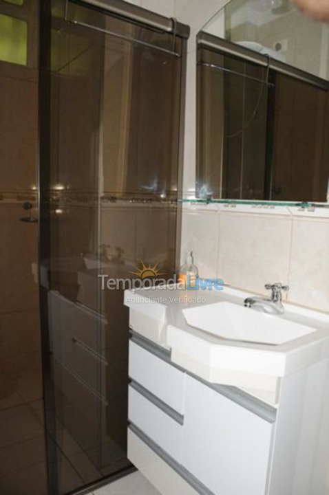 Apartamento para aluguel de temporada em São Vicente (Itararé)