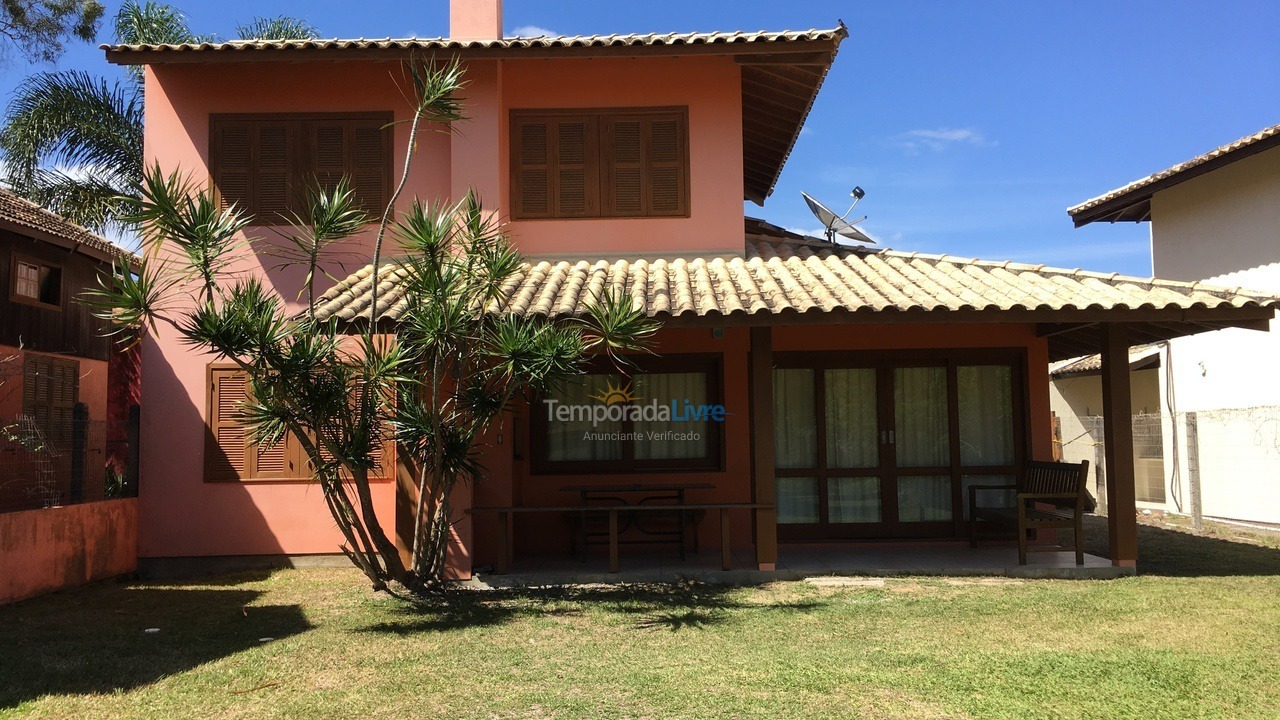 Casa para alquiler de vacaciones em Garopaba (Praia da Ferrugem)