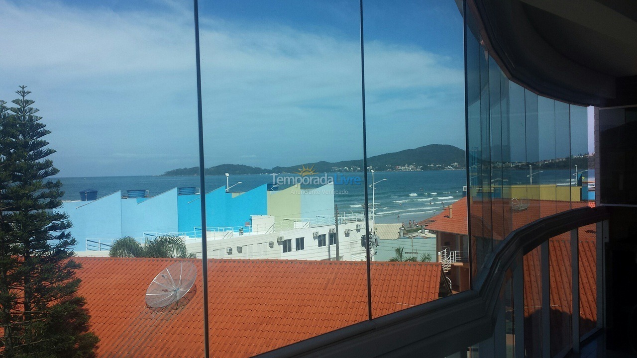 Apartment for vacation rental in Bombinhas (Praia de Bombas)