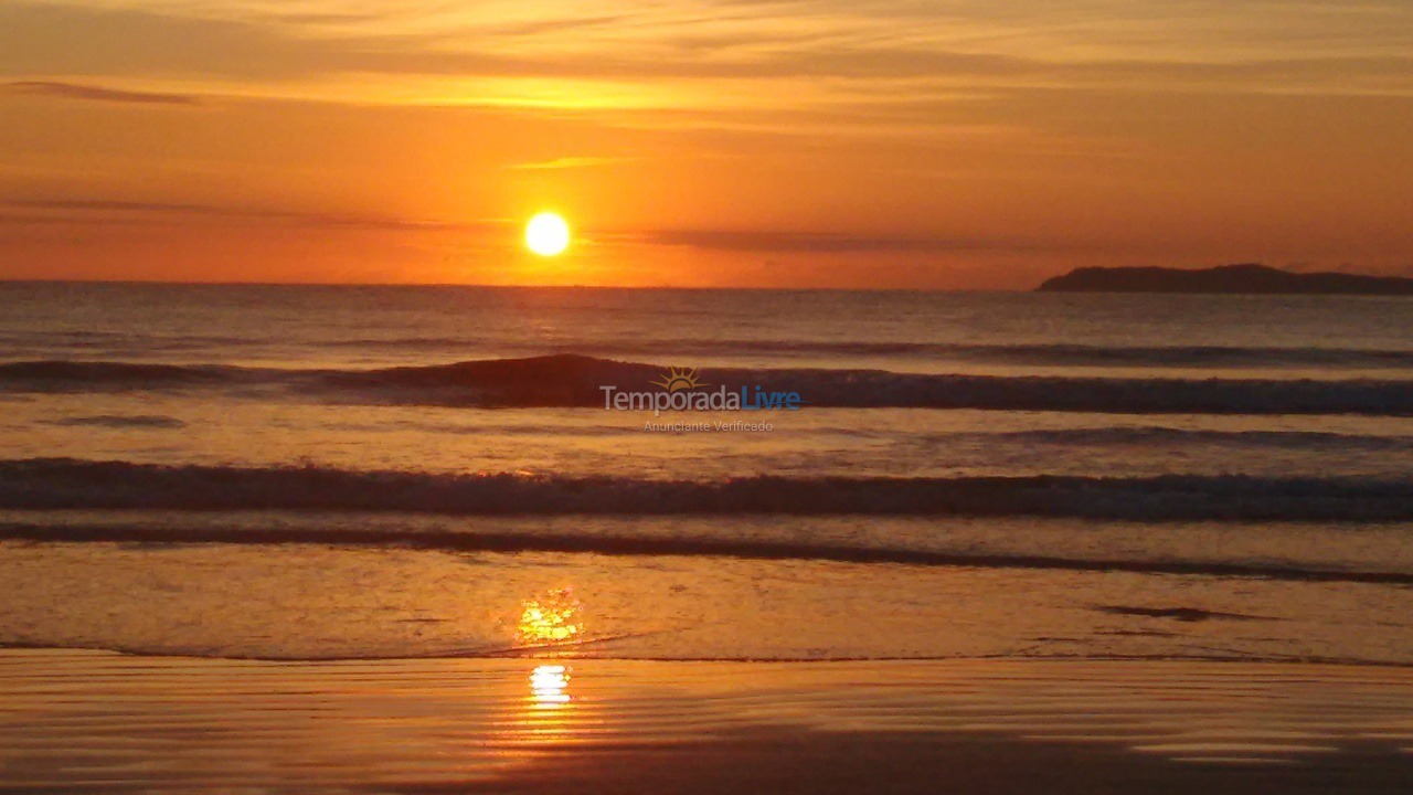 Casa para aluguel de temporada em Bombinhas (Canto Grande)