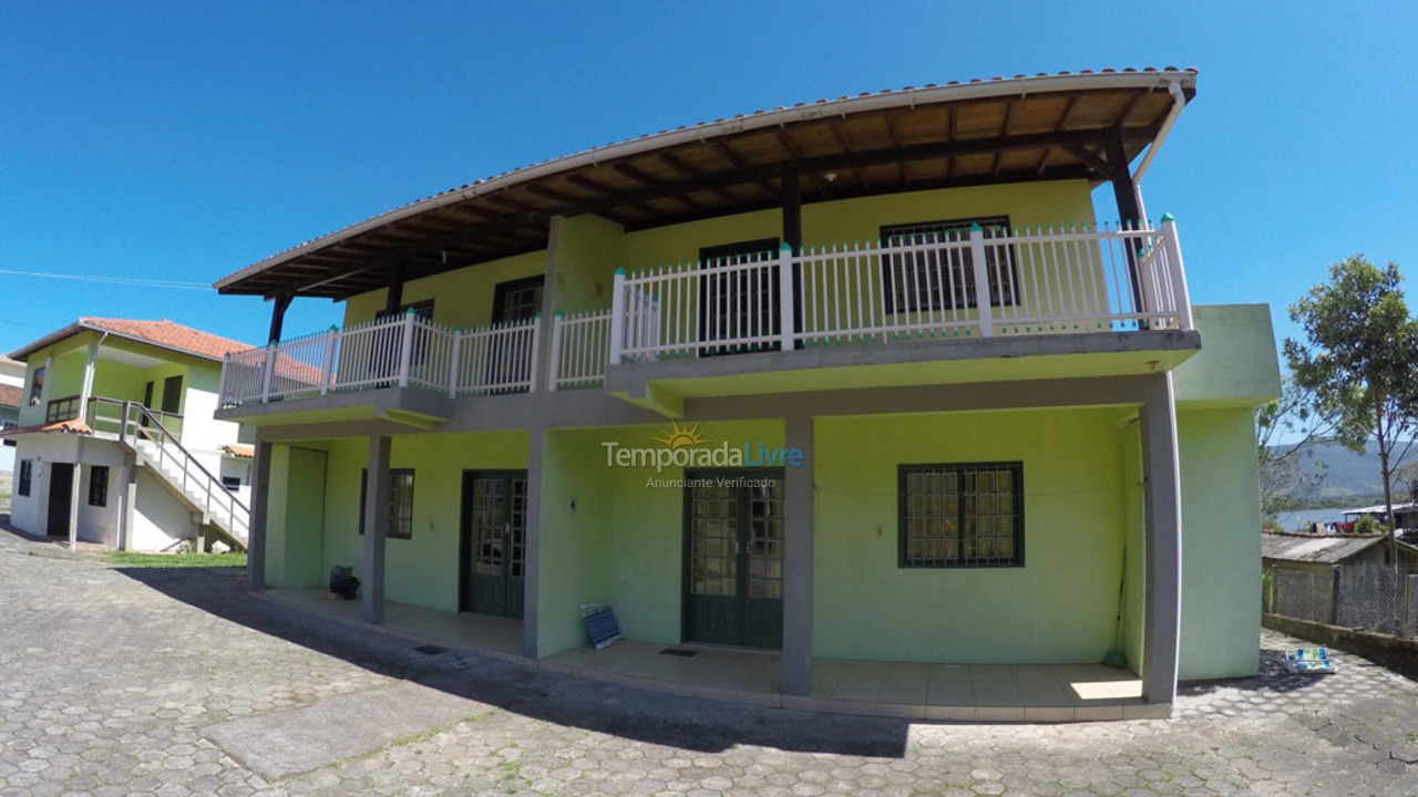 Apartamento para alquiler de vacaciones em Garopaba (Praia da Ferrugem)
