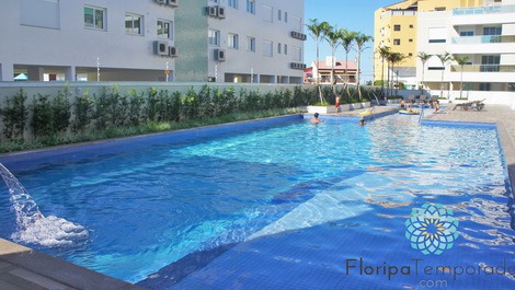 Aoven apto! Condominio de 50 metros del mar! 2 dormitorios.