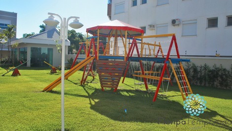 Aoven apto! Condominio de 50 metros del mar! 2 dormitorios.