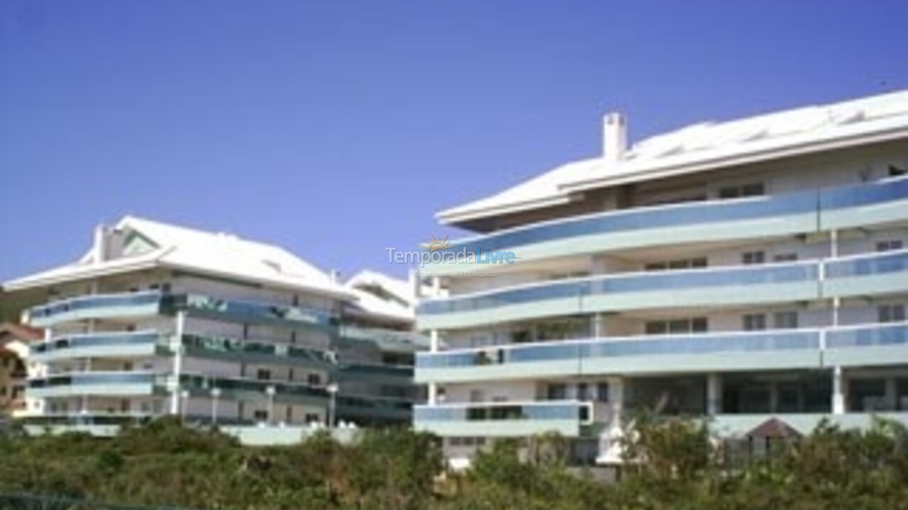 Apartamento para aluguel de temporada em Florianópolis (Praia Brava)