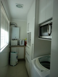 Apartamento 3 quartos Meia Praia Itapema SC