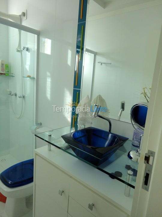 Apartamento para aluguel de temporada em Itapema (Meia Praia)
