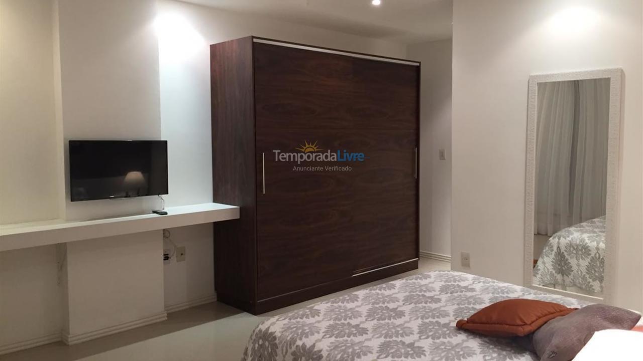Apartamento para aluguel de temporada em Itapema (Meia Praia)