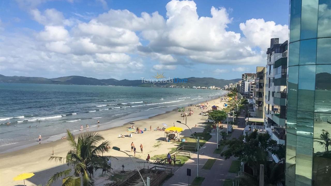 Apartamento para aluguel de temporada em Itapema (Meia Praia)