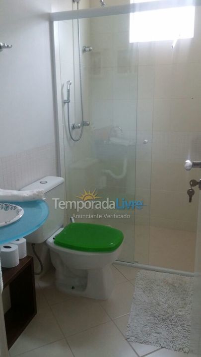 Apartamento para aluguel de temporada em Itapema (Meia Praia)