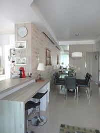Apartamento 3 quartos Meia Praia Itapema SC