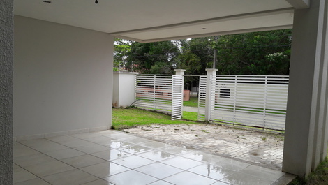 Casa de 4 dormitorios a 180 metros de la playa de Mariscal (Casa Magali)