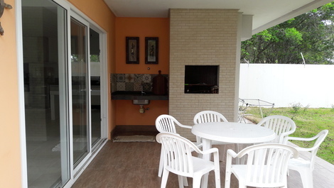 Casa de 4 dormitorios a 180 metros de la playa de Mariscal (Casa Magali)