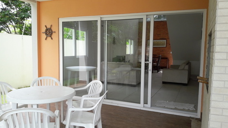 Casa de 4 dormitorios a 180 metros de la playa de Mariscal (Casa Magali)