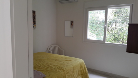 Casa de 4 dormitorios a 180 metros de la playa de Mariscal (Casa Magali)