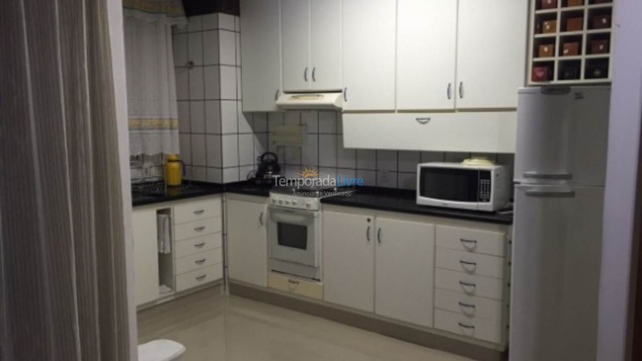 Casa para alquiler de vacaciones em Bombinhas (Mariscal)