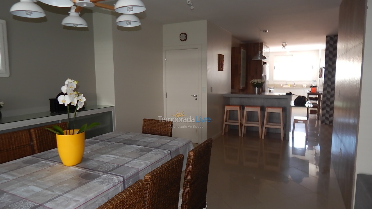 Apartment for vacation rental in Florianópolis (Praia Brava)