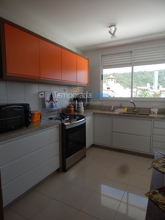 Apartment for vacation rental in Florianópolis (Praia Brava)