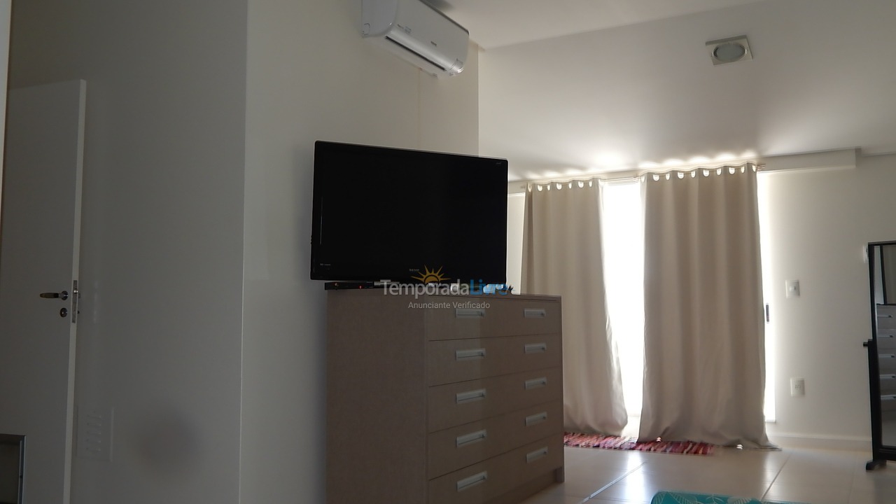 Apartment for vacation rental in Florianópolis (Praia Brava)
