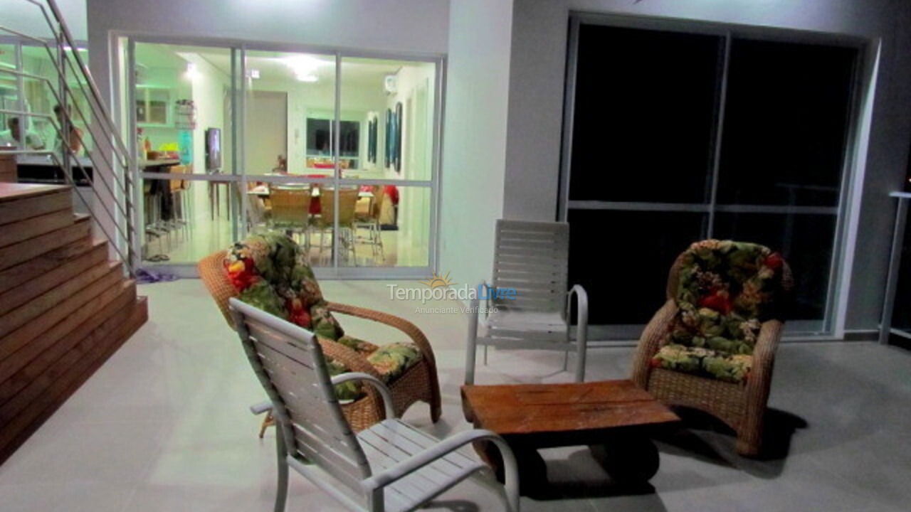 Apartamento para alquiler de vacaciones em Governador Celso Ramos (Praia de Palmas)