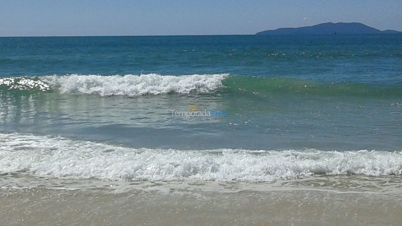 Apartamento para alquiler de vacaciones em Governador Celso Ramos (Praia de Palmas)