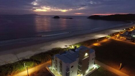 Ático 4 suites frente al mar, Praia de Palmas