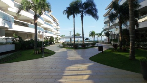APARTAMENTO EN TRASPASO EN LA ARENA, CONDOMINIO MAGNÍFICA - Florianópolis