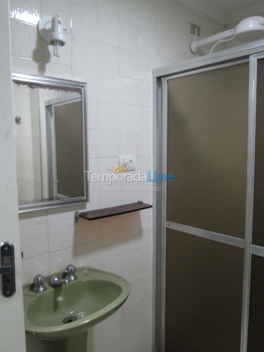 Apartamento para aluguel de temporada em Guarujá (Pitangueiras)