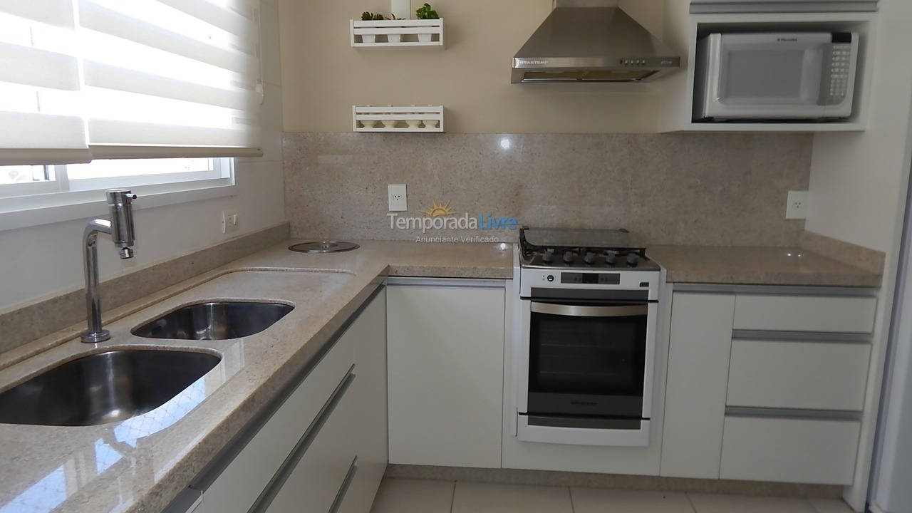 Apartamento para aluguel de temporada em Florianópolis (Cachoeira do Bom Jesus)